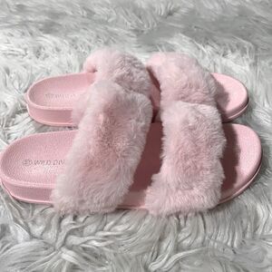 🟢3 for $20 WILD Diva Lounge faux fur 2strap sandals slip on women’s size 10